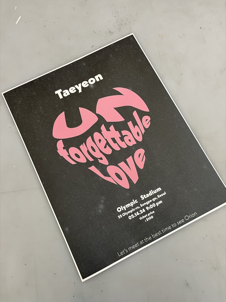 “Unforgettable Love” Taeyeon concert poster, pink heart-shaped type on black